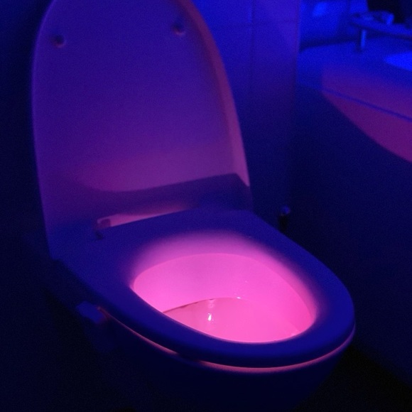 LED LIGHT for toilet ! - Picture 3 of 5